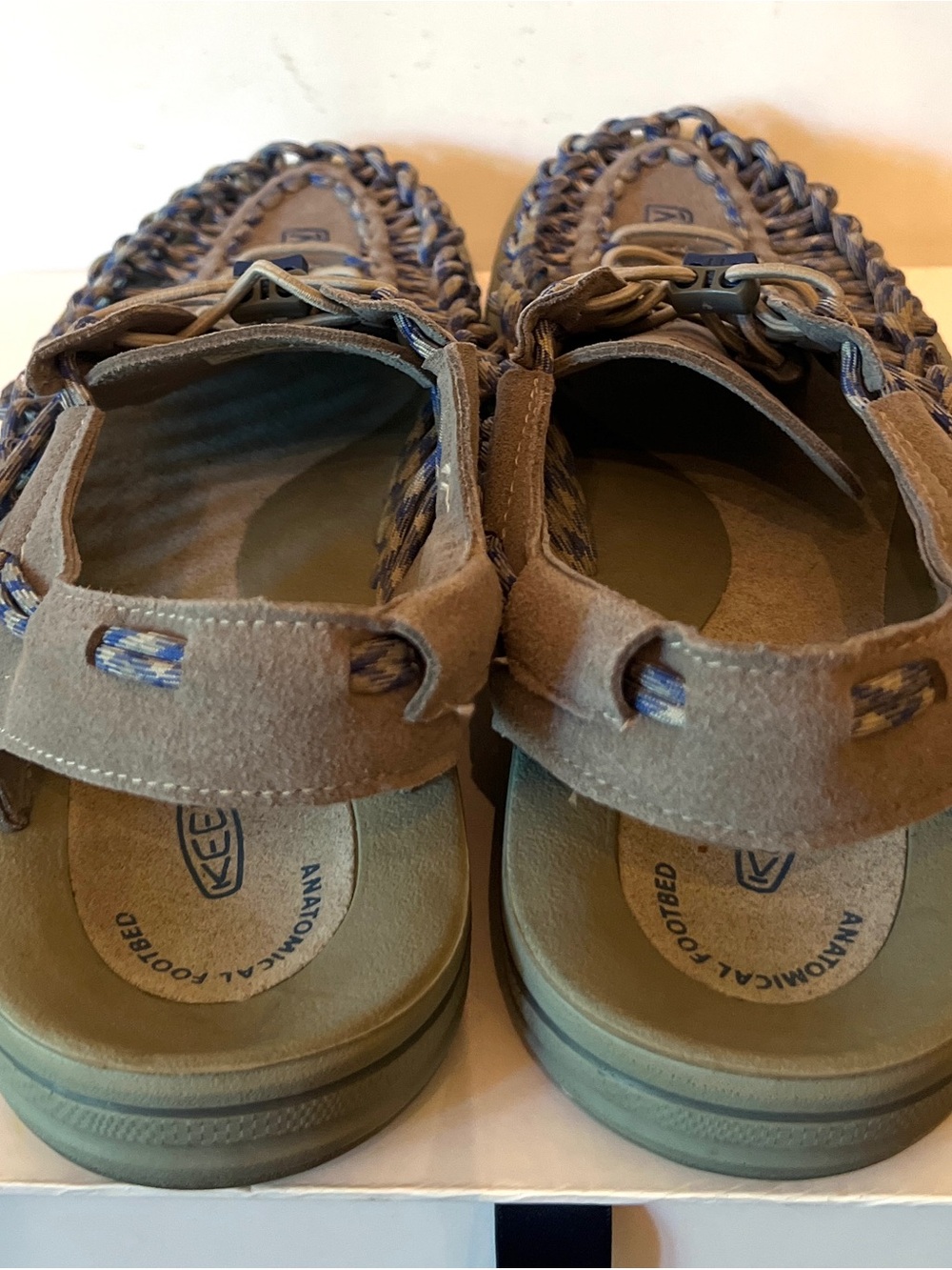 Keen Uneek Men’s US Size 13 Bungee Cord Shoes Hiking Sandals Gray - Picture 3 of 6